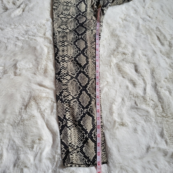 Zara Snakeskin Patterned Cropped Pants - Picture 6 of 10